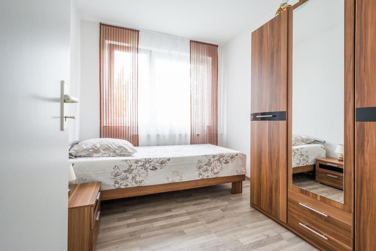 Anyroomdirect Private Apartments Near Hannover Exhibition Room Agency Luaran gambar