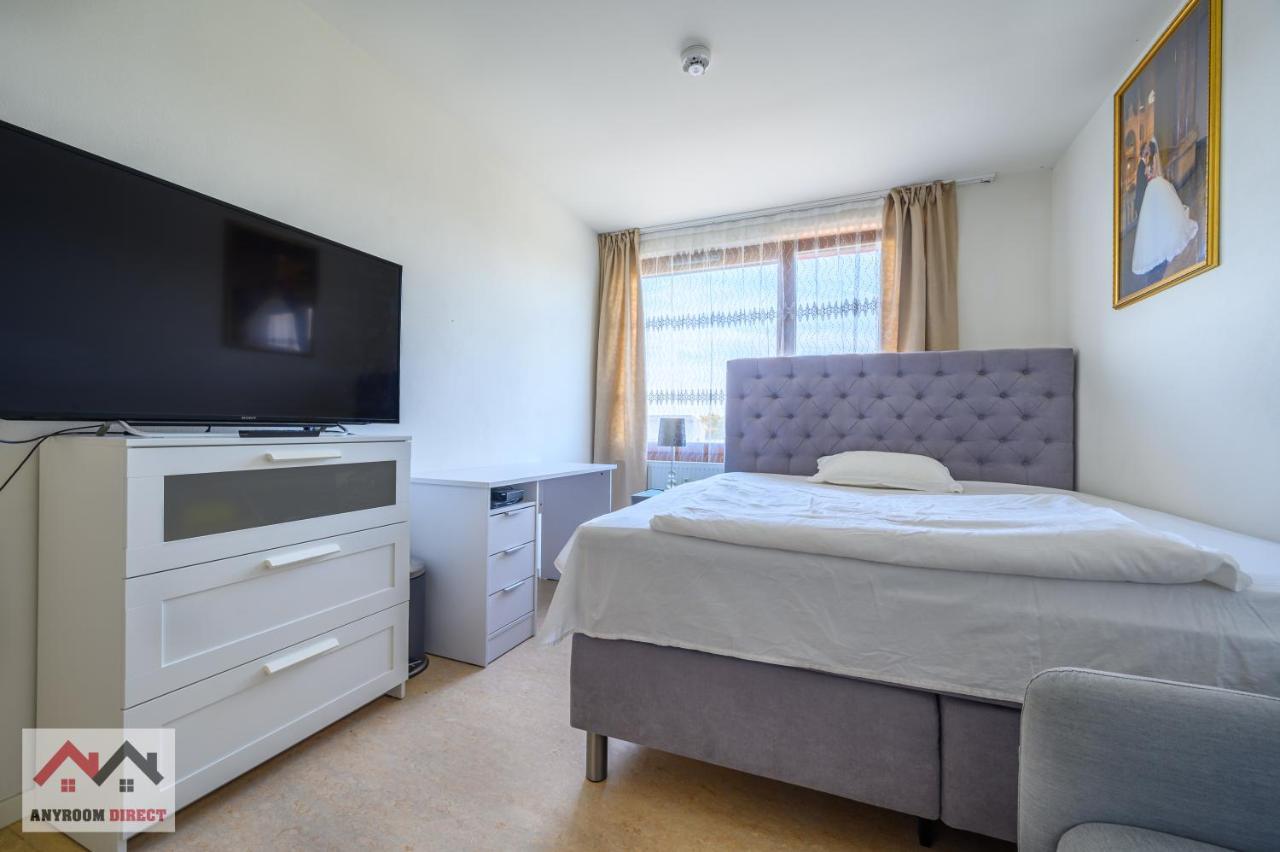 Anyroomdirect Private Apartments Near Hannover Exhibition Room Agency Luaran gambar